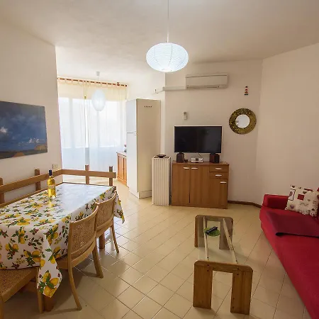Apartment Bilocale Le Ginestre 600 Mt Dal Mare Palau